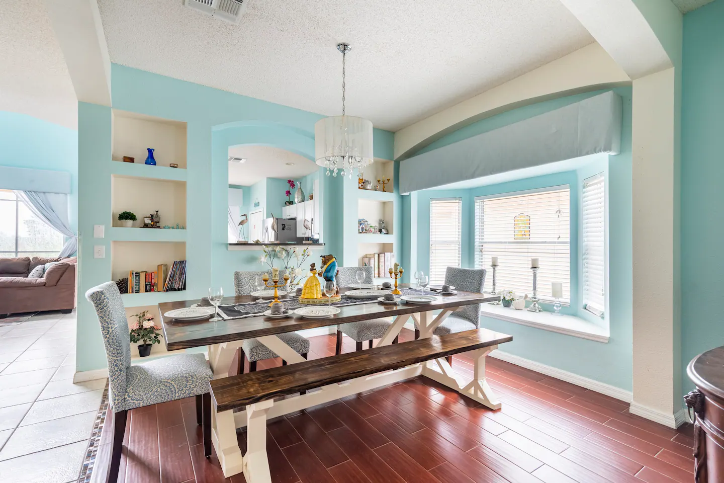 Dining area for a large group of people.