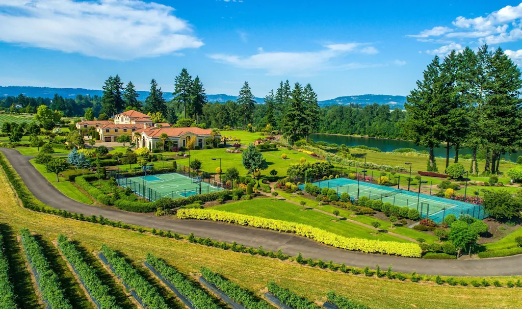 Welcome to Del Mar Villa, a spacious luxury villa in Oregon Wine County. Inspired by Italian Chateau design, this villa offers over 26,000 sq ft of living space on a 46-acre property.